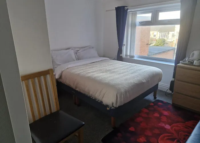 Pinnacle Hotel & Suites Formerly Jean Martyn Hotel Near Central Blackpool, Near Beach & Attractions